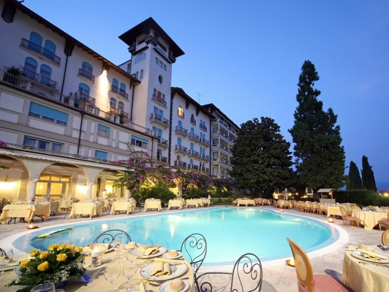 Hotel Savoy